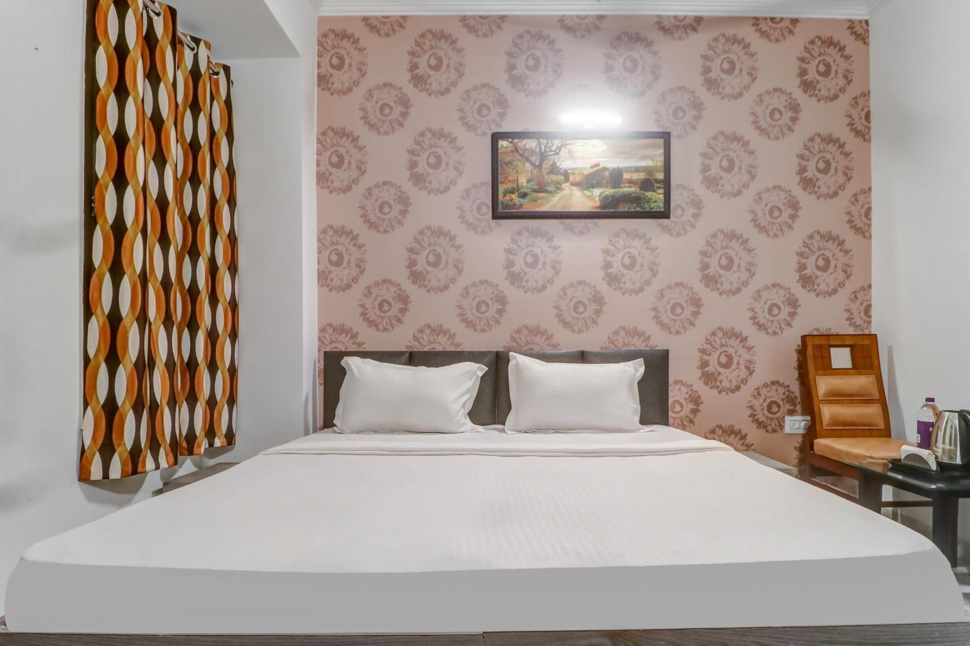 Hotel Townhouse Ludhiana Esterno foto