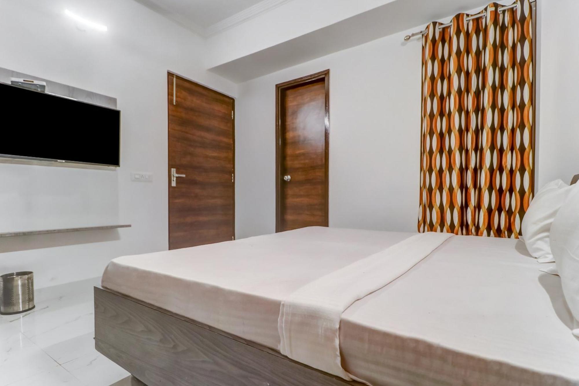 Hotel Townhouse Ludhiana Esterno foto